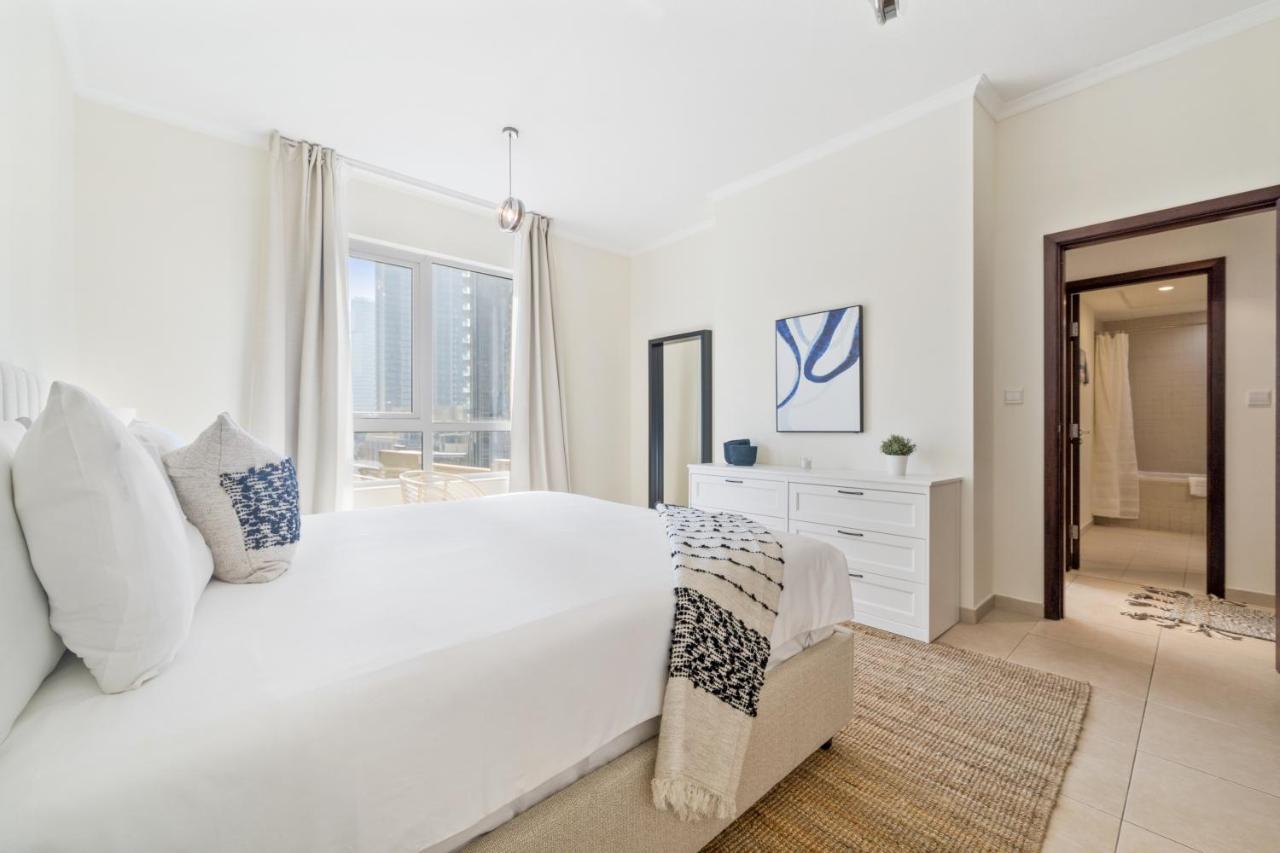 Stylish Apartment With Partial Burj Khalifa View Dubai Esterno foto