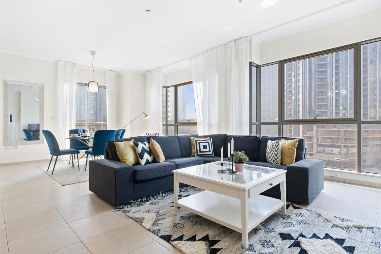 Stylish Apartment With Partial Burj Khalifa View Dubai Esterno foto