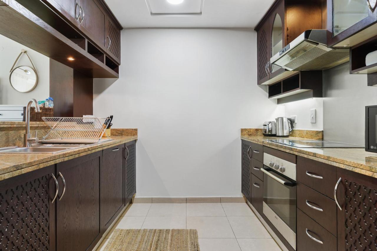 Stylish Apartment With Partial Burj Khalifa View Dubai Esterno foto