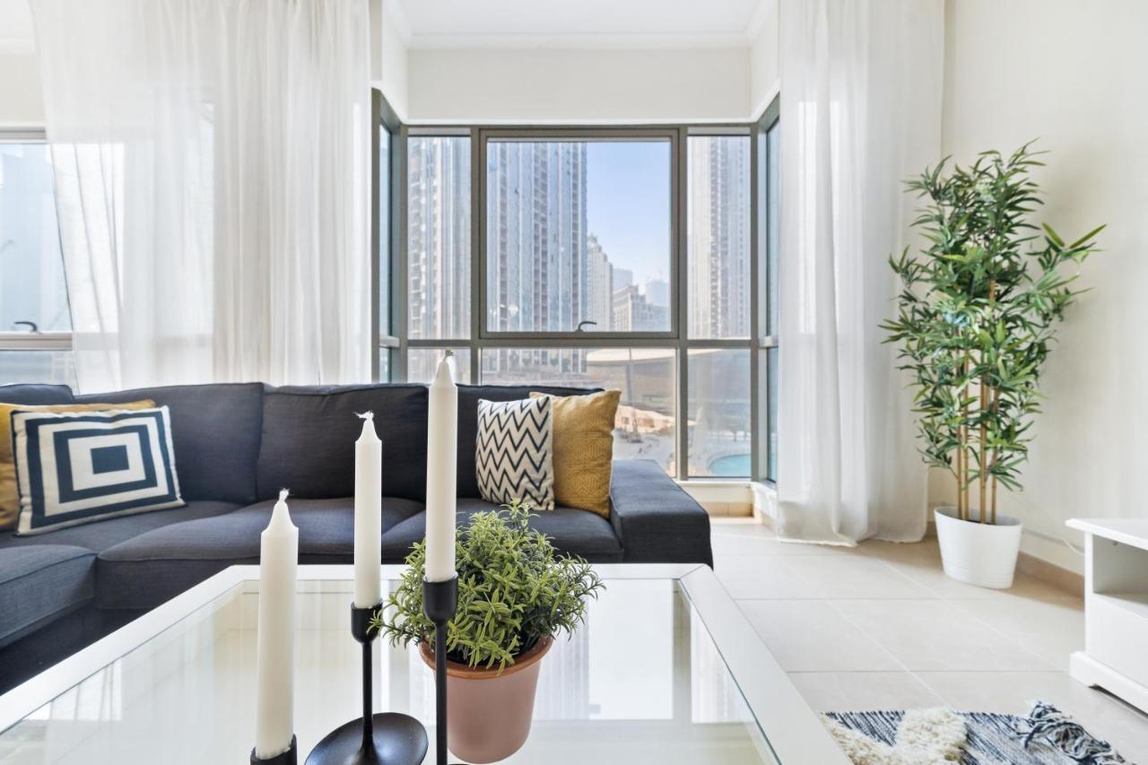 Stylish Apartment With Partial Burj Khalifa View Dubai Esterno foto